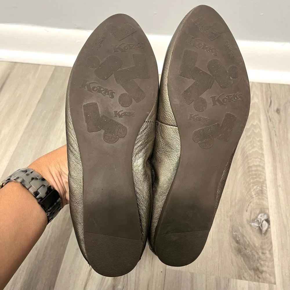 Korks by Kirk-Ease Flats Women's 9 Julie Pewter Metallic Leather Ballet